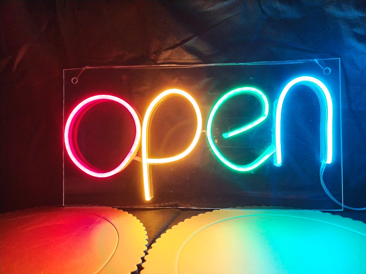 Cartel OPEN neon